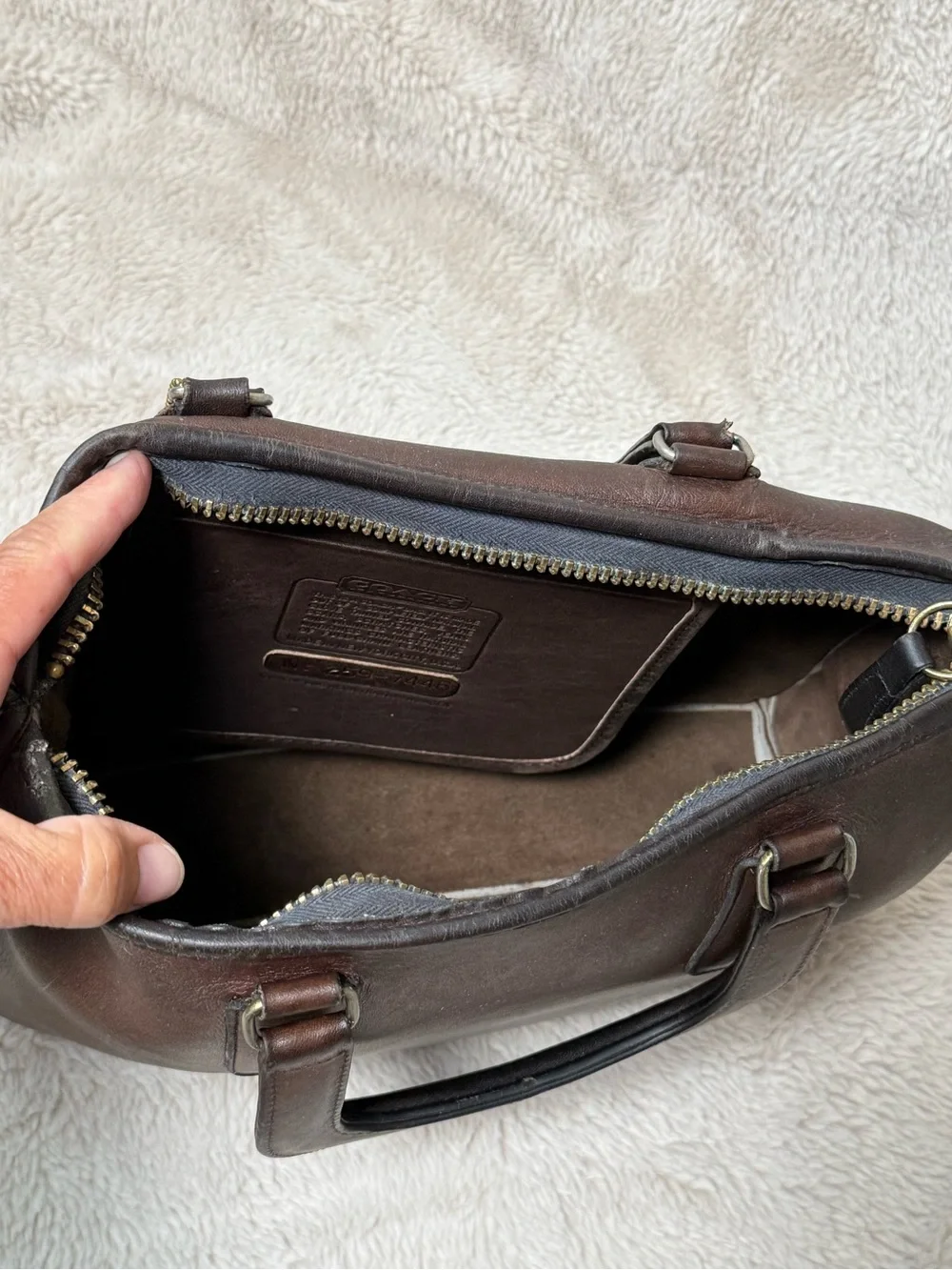 Coach VINTAGE 1970s Slim Satchel Standard #9430 Glue In Tag New York City VGUC